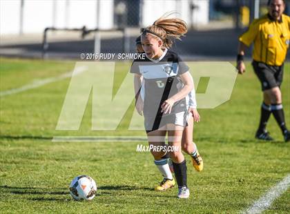 Thumbnail 2 in Mar Vista vs Ramona (Baron's Tournament) photogallery.