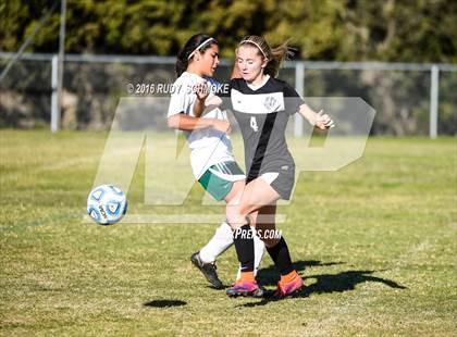 Thumbnail 2 in Mar Vista vs Ramona (Baron's Tournament) photogallery.