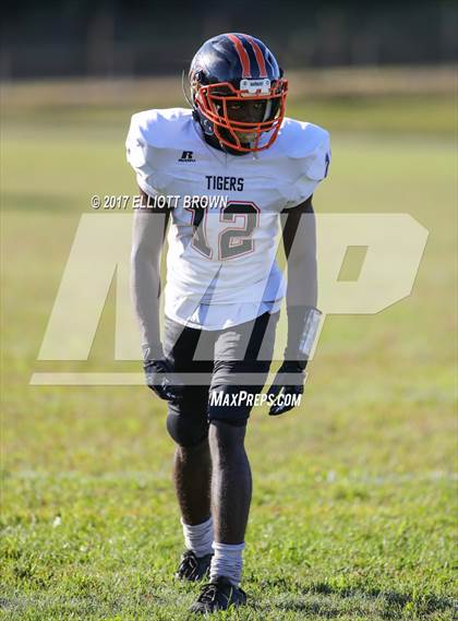 Thumbnail 2 in DuVal @ High Point photogallery.