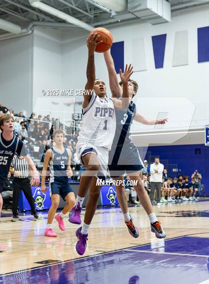 Thumbnail 3 in Mill Valley vs Piper (810 Varsity Showcase #39) photogallery.