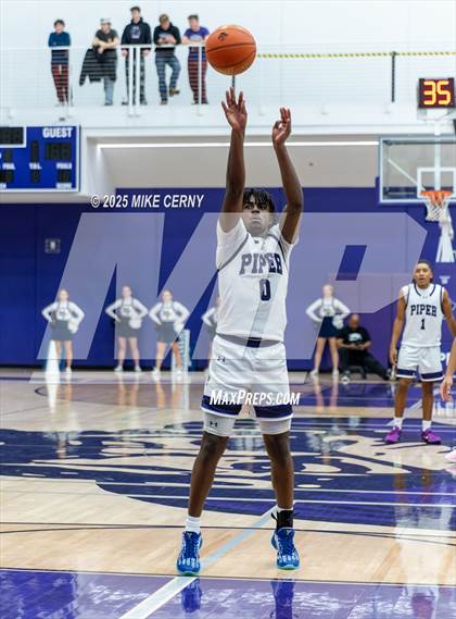 Thumbnail 2 in Mill Valley vs Piper (810 Varsity Showcase #39) photogallery.