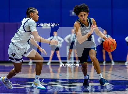 Thumbnail 3 in Mill Valley vs Piper (810 Varsity Showcase #39) photogallery.