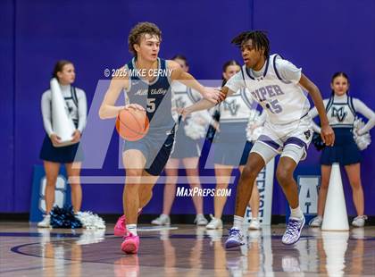 Thumbnail 3 in Mill Valley vs Piper (810 Varsity Showcase #39) photogallery.