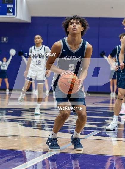 Thumbnail 2 in Mill Valley vs Piper (810 Varsity Showcase #39) photogallery.