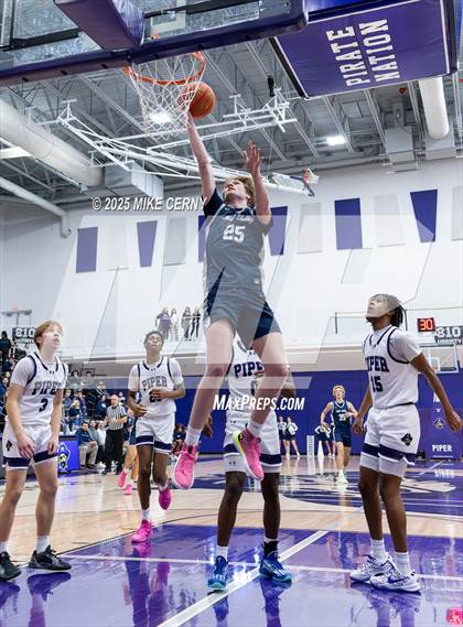Thumbnail 2 in Mill Valley vs Piper (810 Varsity Showcase #39) photogallery.