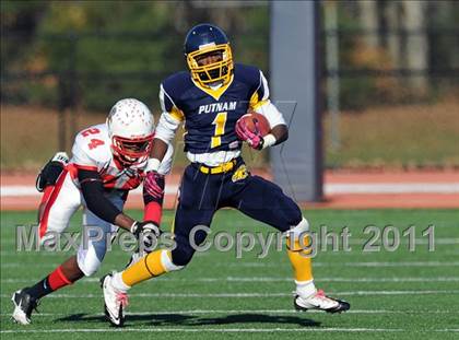 Thumbnail 1 in Springfield Commerce vs. Putnam Tech (MIAA Division 2 West Final) photogallery.