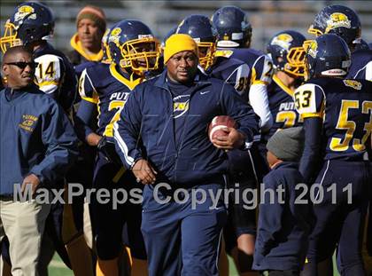 Thumbnail 1 in Springfield Commerce vs. Putnam Tech (MIAA Division 2 West Final) photogallery.