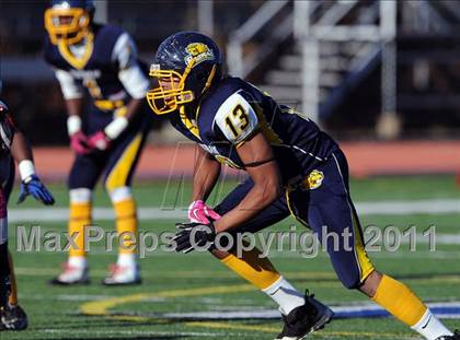 Thumbnail 3 in Springfield Commerce vs. Putnam Tech (MIAA Division 2 West Final) photogallery.