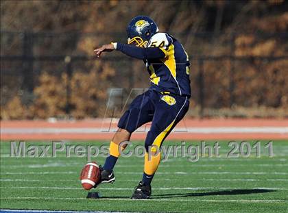 Thumbnail 2 in Springfield Commerce vs. Putnam Tech (MIAA Division 2 West Final) photogallery.