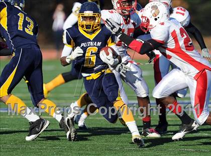 Thumbnail 2 in Springfield Commerce vs. Putnam Tech (MIAA Division 2 West Final) photogallery.