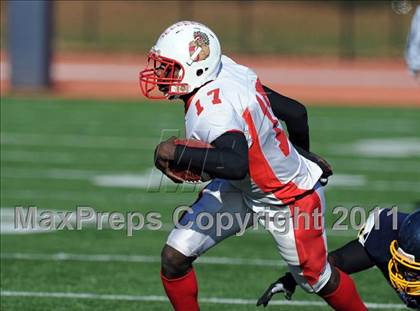 Thumbnail 1 in Springfield Commerce vs. Putnam Tech (MIAA Division 2 West Final) photogallery.