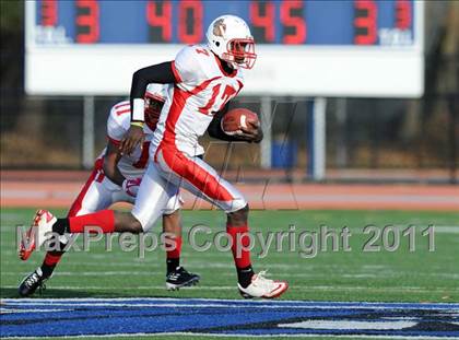 Thumbnail 1 in Springfield Commerce vs. Putnam Tech (MIAA Division 2 West Final) photogallery.