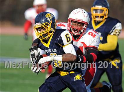 Thumbnail 1 in Springfield Commerce vs. Putnam Tech (MIAA Division 2 West Final) photogallery.