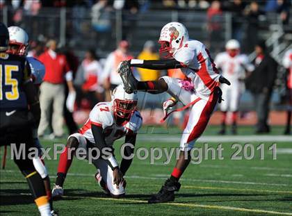 Thumbnail 1 in Springfield Commerce vs. Putnam Tech (MIAA Division 2 West Final) photogallery.