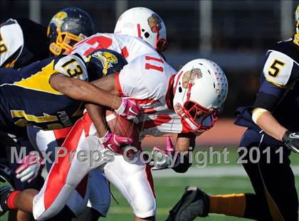 Thumbnail 1 in Springfield Commerce vs. Putnam Tech (MIAA Division 2 West Final) photogallery.