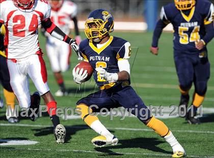 Thumbnail 3 in Springfield Commerce vs. Putnam Tech (MIAA Division 2 West Final) photogallery.