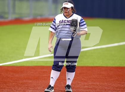 Thumbnail 3 in Sachse vs. Wylie East photogallery.