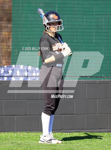 Thumbnail 2 in Canton vs Grand Saline photogallery.