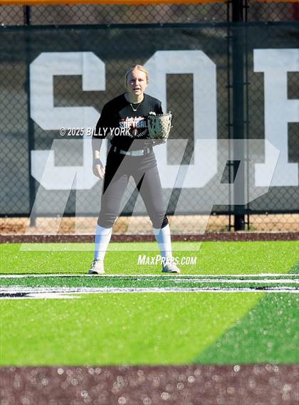 Thumbnail 2 in Canton vs Grand Saline photogallery.