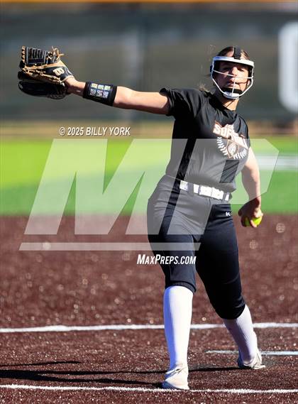 Thumbnail 1 in Canton vs Grand Saline photogallery.