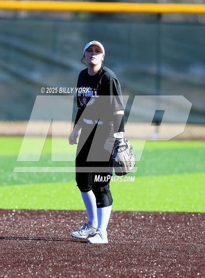Thumbnail 2 in Canton vs Grand Saline photogallery.