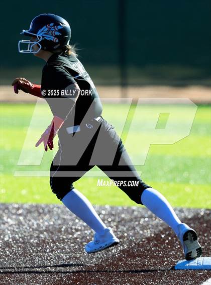 Thumbnail 1 in Canton vs Grand Saline photogallery.