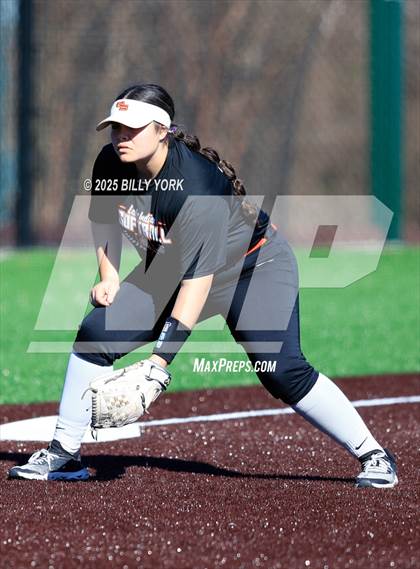 Thumbnail 3 in Canton vs Grand Saline photogallery.