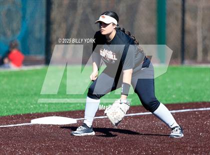 Thumbnail 2 in Canton vs Grand Saline photogallery.
