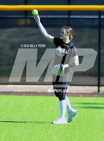 Thumbnail 2 in Canton vs Grand Saline photogallery.
