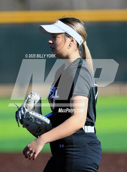 Thumbnail 3 in Canton vs Grand Saline photogallery.