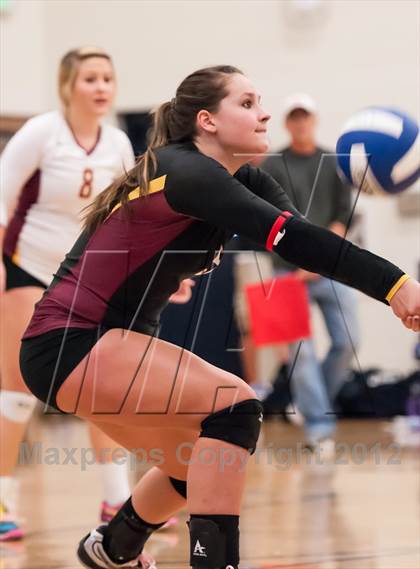 Thumbnail 3 in Legend vs. Rocky Mountain photogallery.