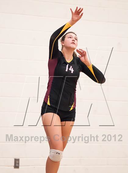 Thumbnail 2 in Legend vs. Rocky Mountain photogallery.
