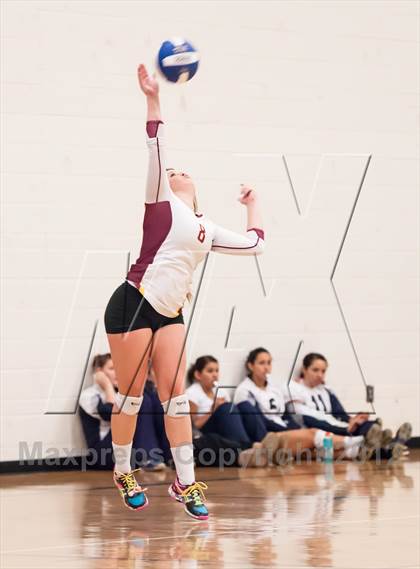 Thumbnail 3 in Legend vs. Rocky Mountain photogallery.