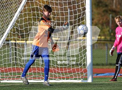 Thumbnail 1 in Old Saybrook vs. Portland (CIAC Class S Second Round) photogallery.