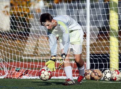 Thumbnail 1 in Old Saybrook vs. Portland (CIAC Class S Second Round) photogallery.