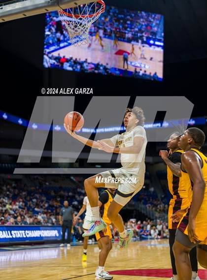 Thumbnail 2 in Stony Point vs Beumont United (UIL 6A Basketball Semifinal) photogallery.
