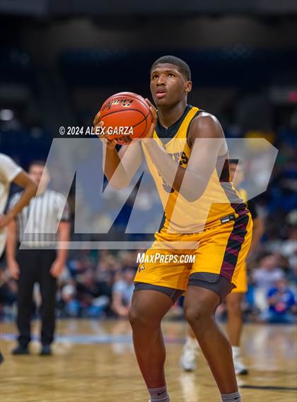 Thumbnail 3 in Stony Point vs Beumont United (UIL 6A Basketball Semifinal) photogallery.