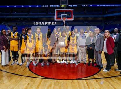 Thumbnail 2 in Stony Point vs Beumont United (UIL 6A Basketball Semifinal) photogallery.