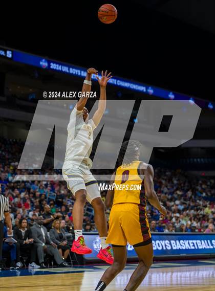 Thumbnail 2 in Stony Point vs Beumont United (UIL 6A Basketball Semifinal) photogallery.