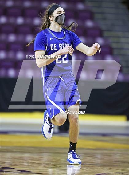Thumbnail 1 in Belleview Christian vs De Beque (CHSAA 1A Final) photogallery.