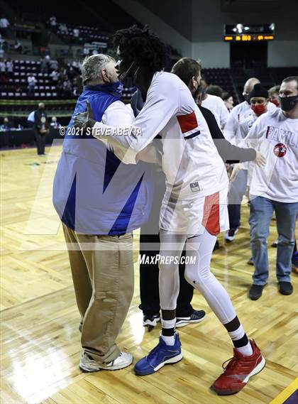 Thumbnail 1 in Belleview Christian vs De Beque (CHSAA 1A Final) photogallery.