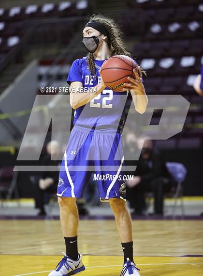 Thumbnail 2 in Belleview Christian vs De Beque (CHSAA 1A Final) photogallery.