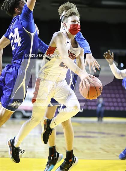 Thumbnail 3 in Belleview Christian vs De Beque (CHSAA 1A Final) photogallery.