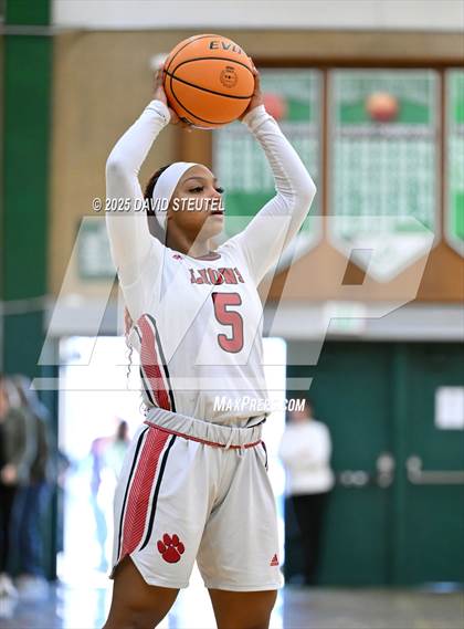 Thumbnail 2 in Mission Hills vs. McClatchy (St. Mary's MLK Classic) photogallery.