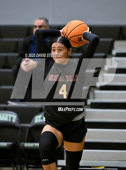 Thumbnail 3 in Mission Hills vs. McClatchy (St. Mary's MLK Classic) photogallery.