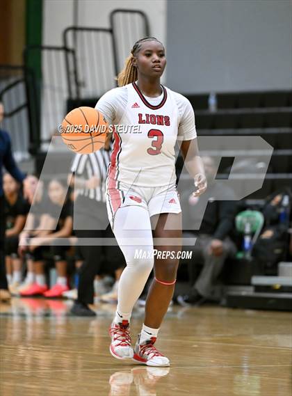 Thumbnail 1 in Mission Hills vs. McClatchy (St. Mary's MLK Classic) photogallery.