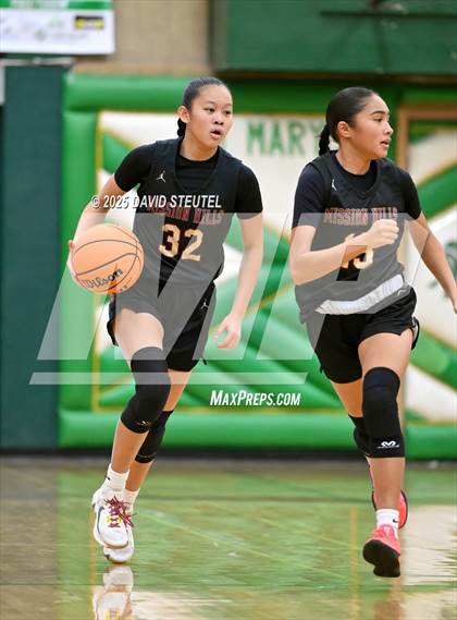 Thumbnail 3 in Mission Hills vs. McClatchy (St. Mary's MLK Classic) photogallery.
