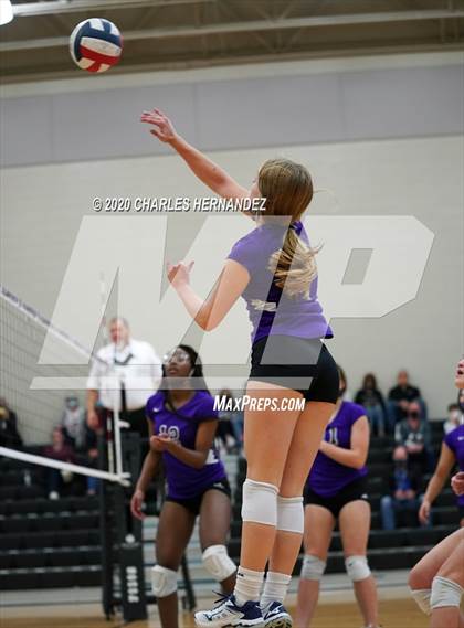 Thumbnail 1 in Magnolia West @ College Station (Freshman A Teams) photogallery.