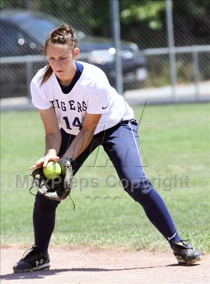 Thumbnail 2 in Notre Dame vs. Burlingame (CIF CCS D3 Playoffs) photogallery.