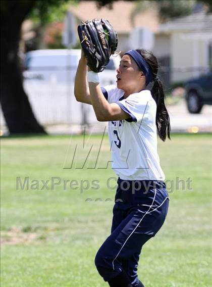 Thumbnail 3 in Notre Dame vs. Burlingame (CIF CCS D3 Playoffs) photogallery.